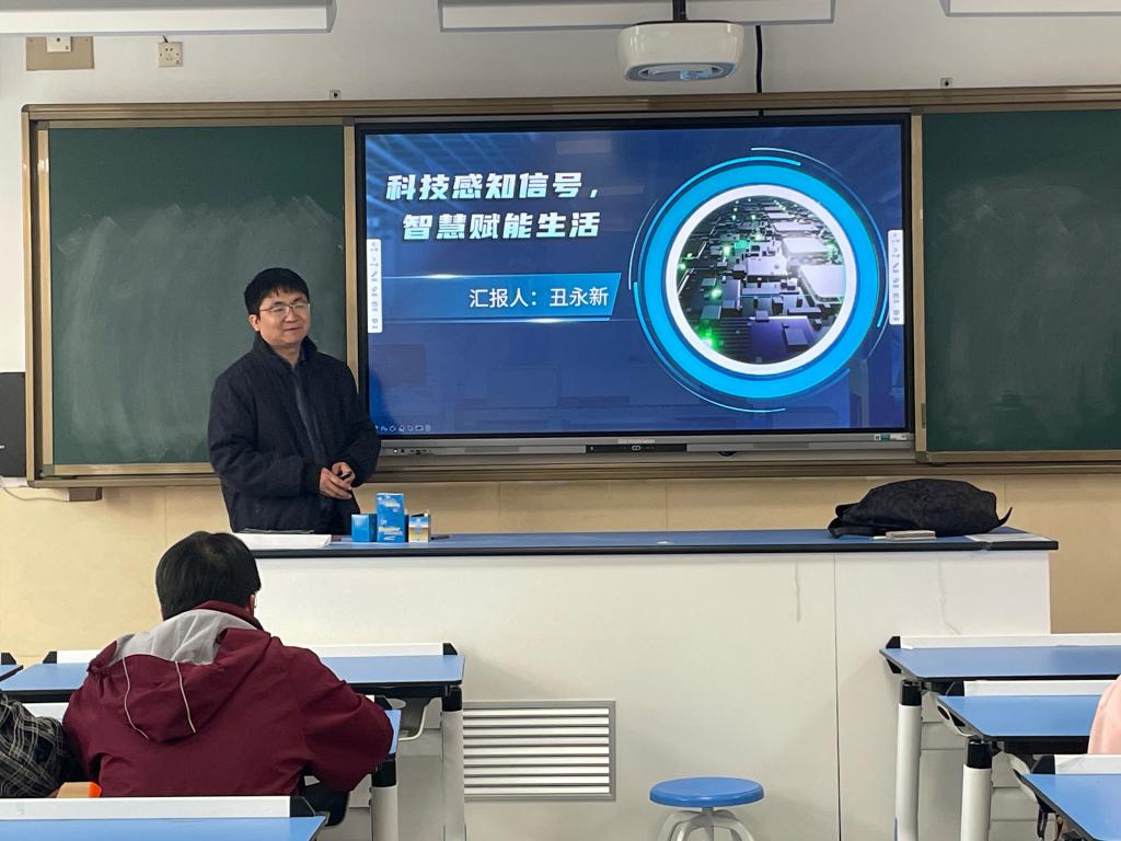 17F06?e=.jpg